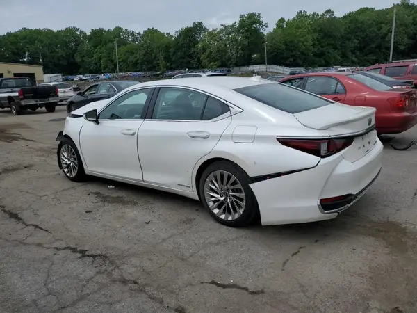 58AE21B17LU011820 2020 LEXUS ES - Image 2