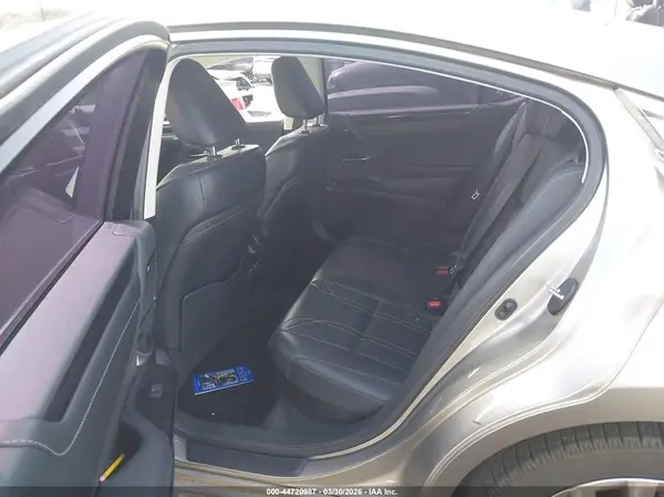 58AEA1C10MU006932 2021 LEXUS ES - Image 8