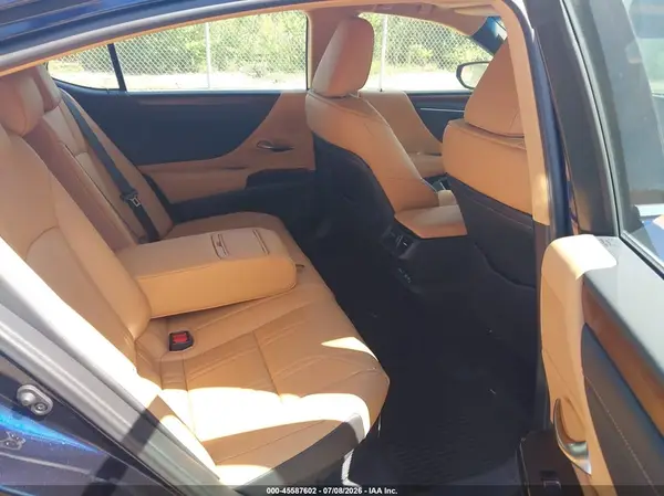 58AEA1C10RU040781 2024 LEXUS ES - Image 8