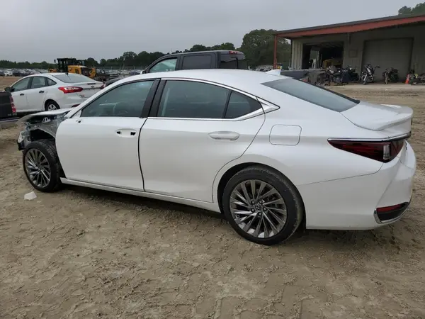 58AEA1C10SU055657 2025 LEXUS ES - Image 2