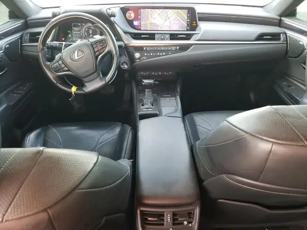 58AEA1C11MU012688 2021 LEXUS ES - Image 8
