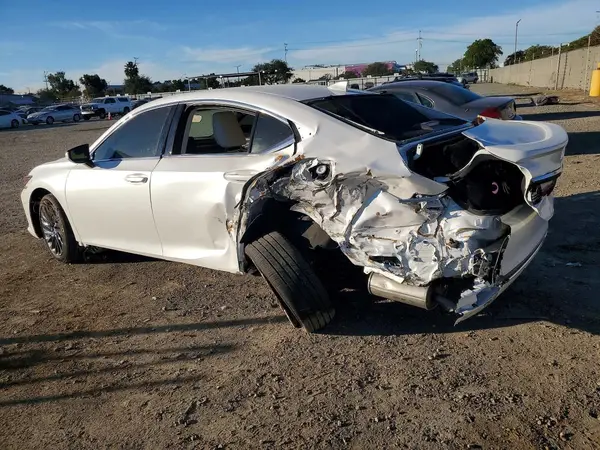 58AEA1C11SU072192 2025 LEXUS ES - Image 2