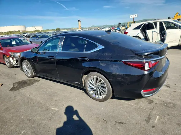 58AEA1C12MU011081 2021 LEXUS ES - Image 2