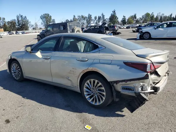 58AEA1C12MU012358 2021 LEXUS ES - Image 2
