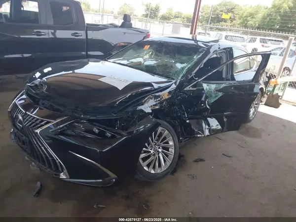 58AEA1C12NU015634 2022 LEXUS ES - Image 2