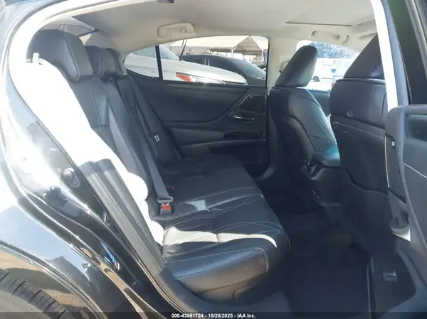 58AEA1C12NU020364 2022 LEXUS ES - Image 8