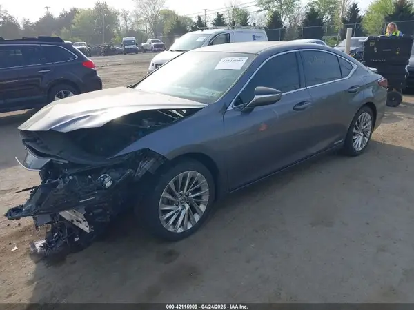 58AEA1C13MU005774 2021 LEXUS ES - Image 2
