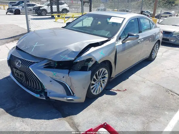 58AEA1C13MU006827 2021 LEXUS ES - Image 2