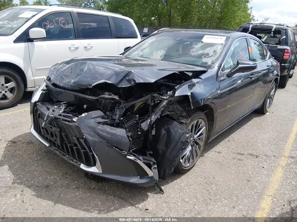 58AEA1C13SU063204 2025 LEXUS ES - Image 2