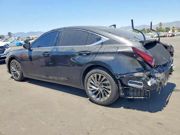 58AEA1C13SU067916 2025 LEXUS ES - Image 2