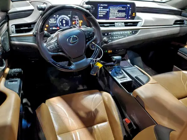 58AEA1C14MU010210 2021 LEXUS ES - Image 8