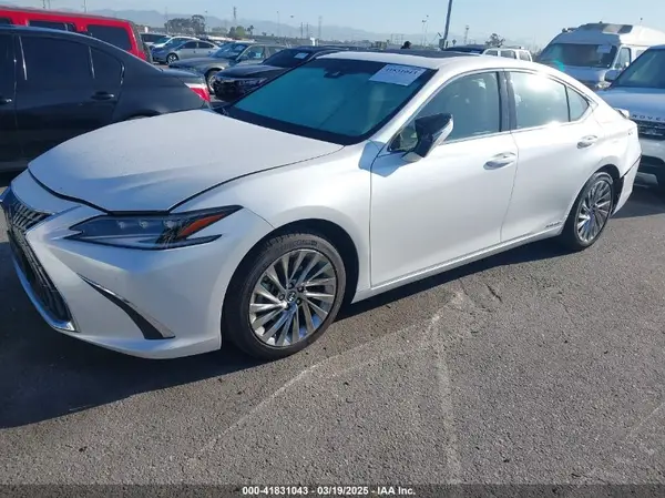 58AEA1C14NU021371 2022 LEXUS ES - Image 2