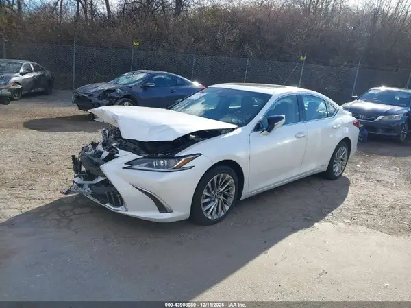 58AEA1C14NU024786 2022 LEXUS ES - Image 2