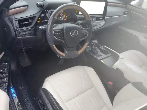 58AEA1C14SU063907 2025 LEXUS ES - Image 8