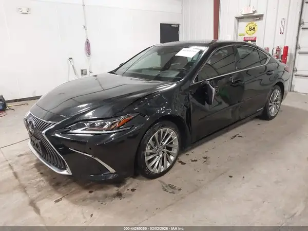 58AEA1C15MU012080 2021 LEXUS ES - Image 2