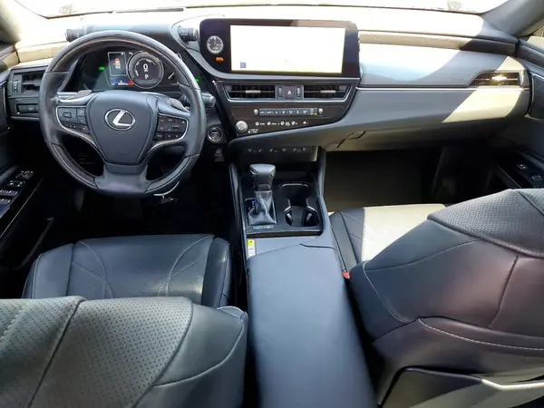 58AEA1C15RU037973 2024 LEXUS ES - Image 8
