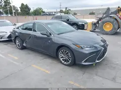 58AEA1C15SU069022 2025 LEXUS ES