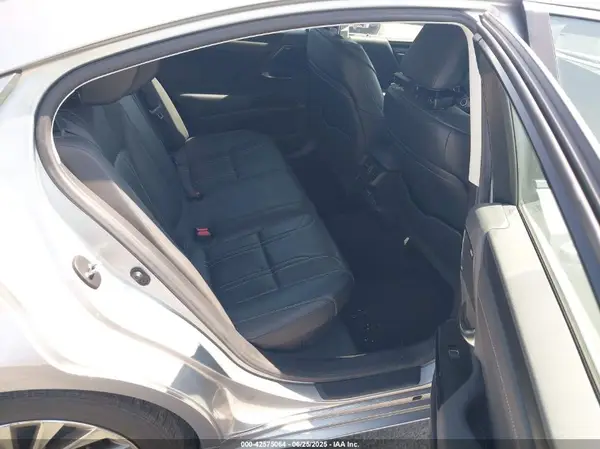 58AEA1C16NU020819 2022 LEXUS ES - Image 8