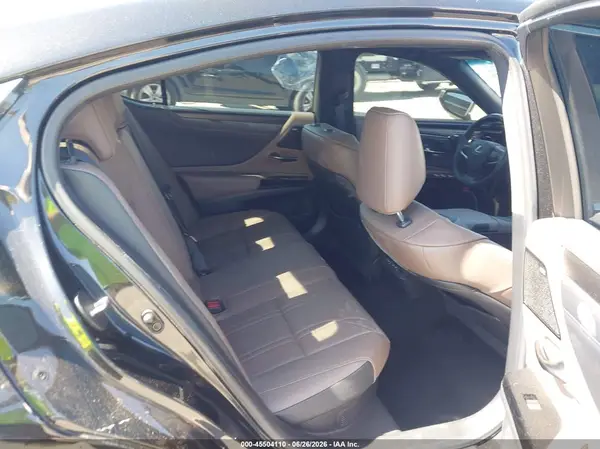 58AEA1C16NU026197 2022 LEXUS ES - Image 8