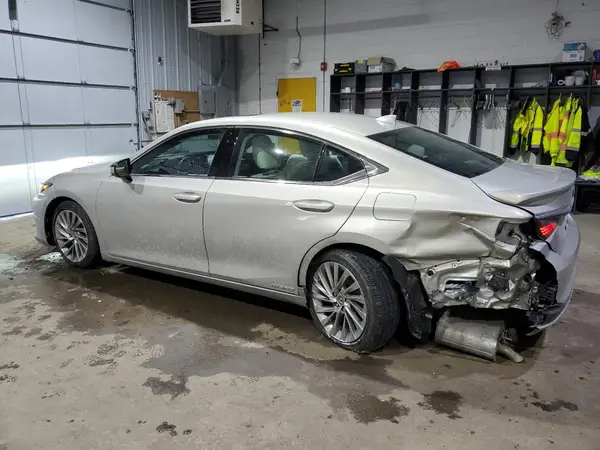 58AEA1C17NU018349 2022 LEXUS ES - Image 2