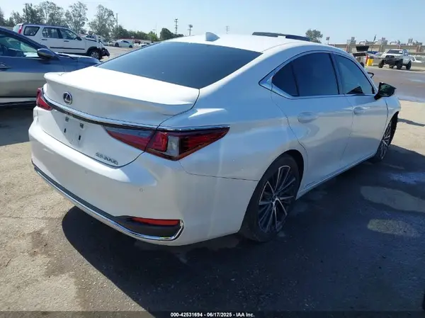 2022 LEXUS ES IAAI lot 42531694 auction photo 4