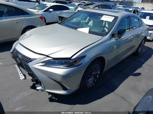 58AEA1C17RU049851 2024 LEXUS ES - Image 2