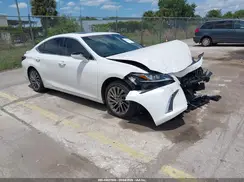 58AEA1C17SU055638 2025 LEXUS ES