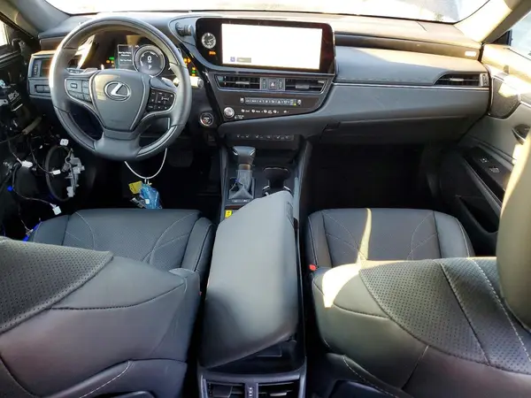 58AEA1C17SU067661 2025 LEXUS ES - Image 8
