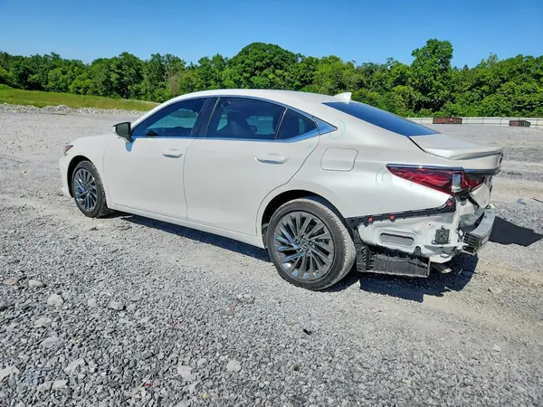 58AEA1C17SU076134 2025 LEXUS ES - Image 2