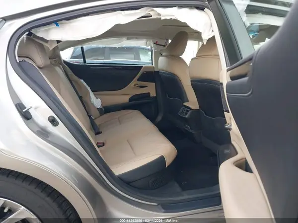 58AEA1C18MU002059 2021 LEXUS ES - Image 8