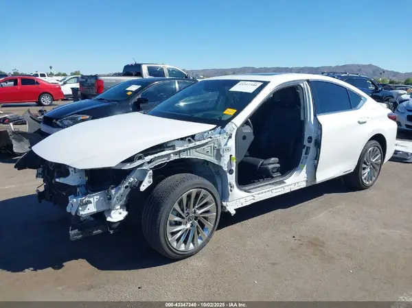 58AEA1C18NU013936 2022 LEXUS ES - Image 2