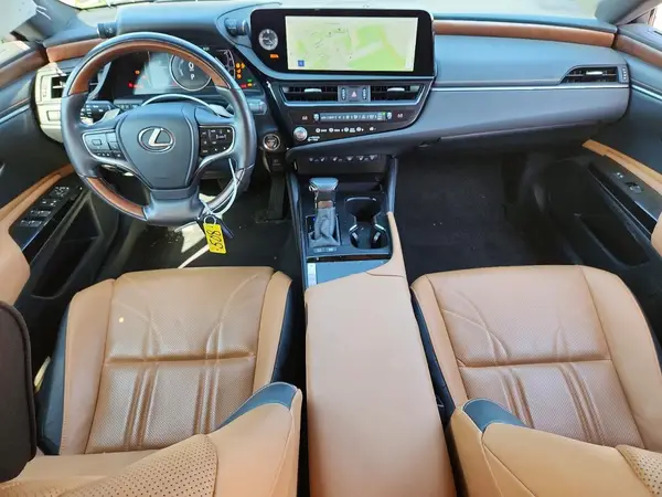 58AEA1C18RU041435 2024 LEXUS ES - Image 8