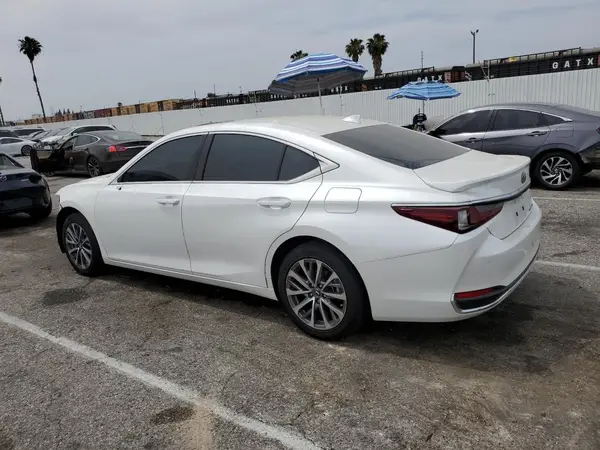 58AEA1C18RU051365 2024 LEXUS ES - Image 2