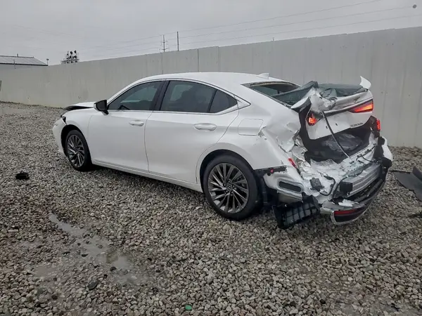 58AEA1C18SU075445 2025 LEXUS ES - Image 2