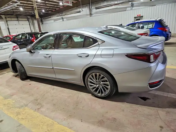 58AEA1C19PU032319 2023 LEXUS ES - Image 2