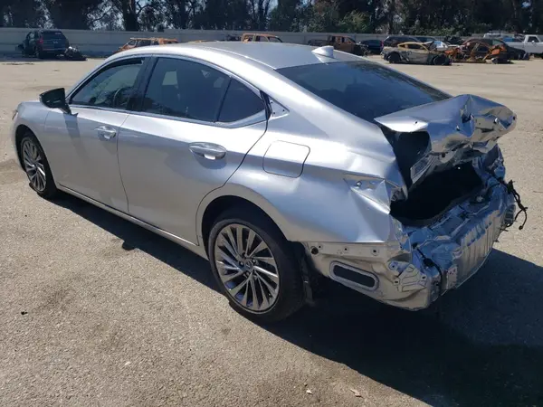58AEA1C19RU040178 2024 LEXUS ES - Image 2