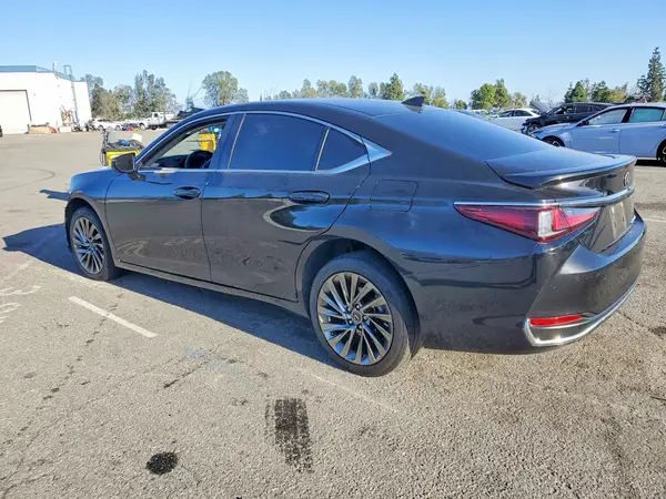 58AEA1C19SU060632 2025 LEXUS ES - Image 2