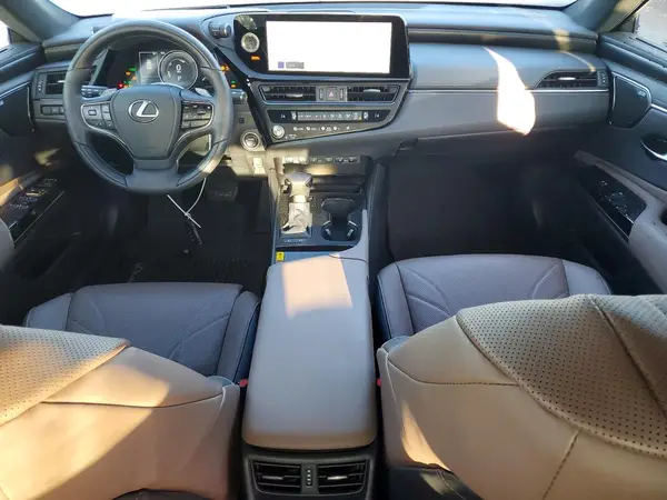 58AEA1C19SU064826 2025 LEXUS ES - Image 8