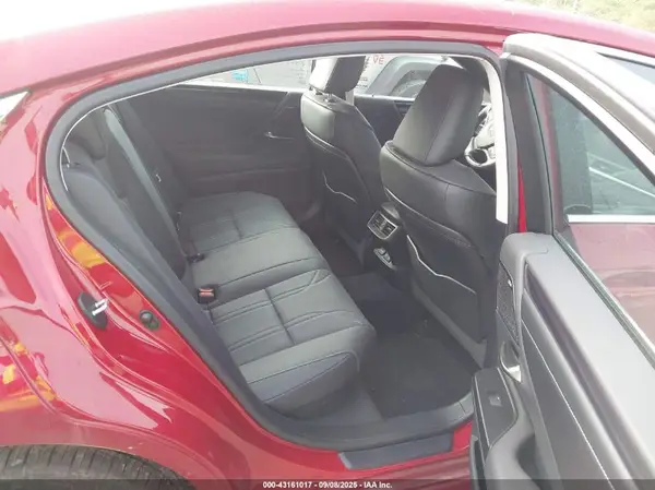 58AEA1C1XMU005660 2021 LEXUS ES - Image 8