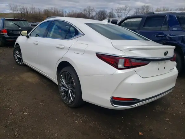 58AEA1C1XRU037063 2024 LEXUS ES - Image 2