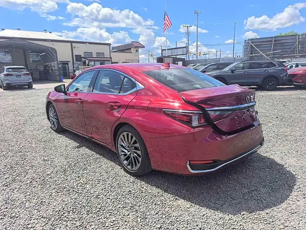 58AEA1C1XSU065807 2025 LEXUS ES - Image 2