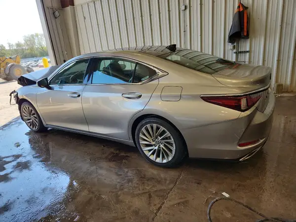 58AEZ1B10LU058652 2020 LEXUS ES - Image 2