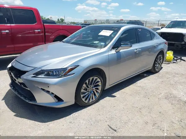 58AEZ1B10RU181862 2024 LEXUS ES - Image 2