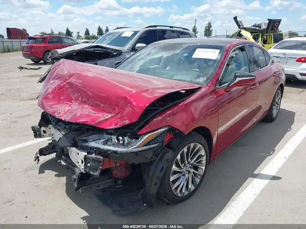 58AEZ1B10RU184521 2024 LEXUS ES - Image 2