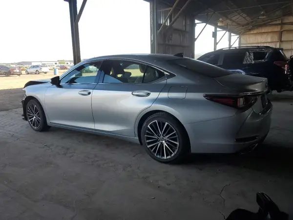 58AEZ1B11NU120255 2022 LEXUS ES - Image 2