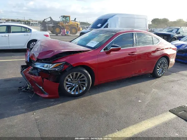 58AEZ1B11RU183717 2024 LEXUS ES - Image 2