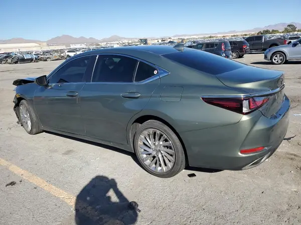 58AEZ1B12LU056028 2020 LEXUS ES - Image 2