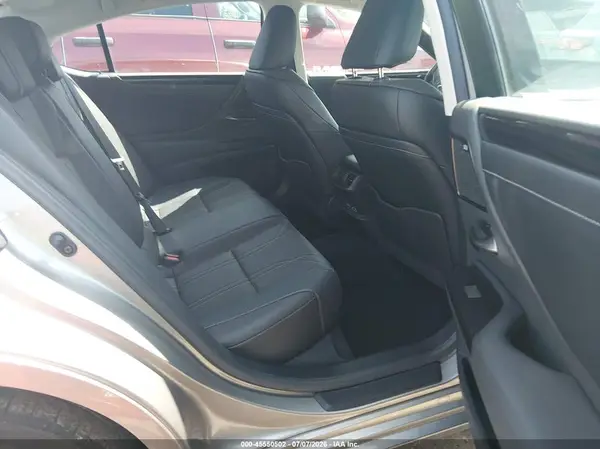 58AEZ1B12LU065912 2020 LEXUS ES - Image 8