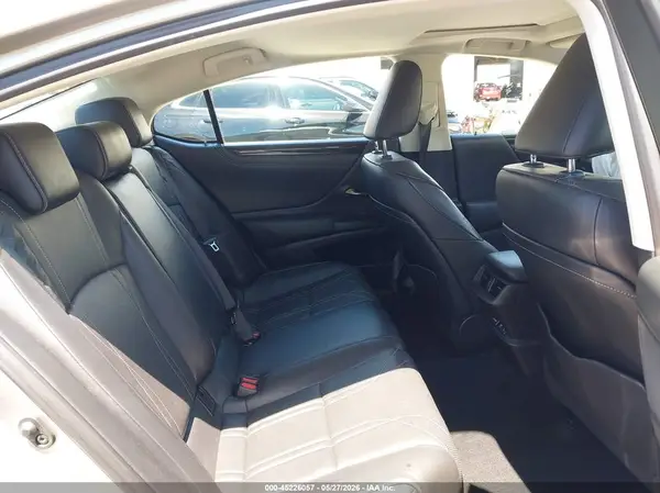 58AEZ1B13LU054451 2020 LEXUS ES - Image 8