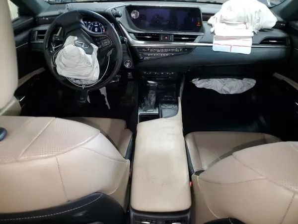 58AEZ1B13LU056555 2020 LEXUS ES - Image 8